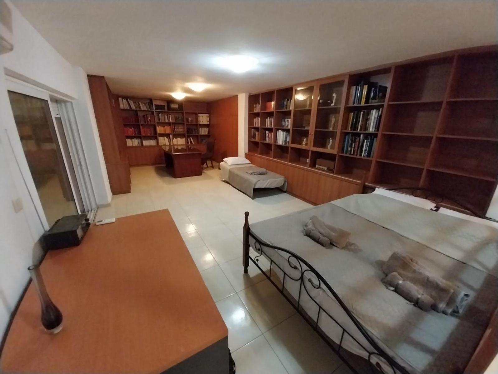 Bibliotheque Vintage Studio & Easy Garden Heraklion  Luaran gambar